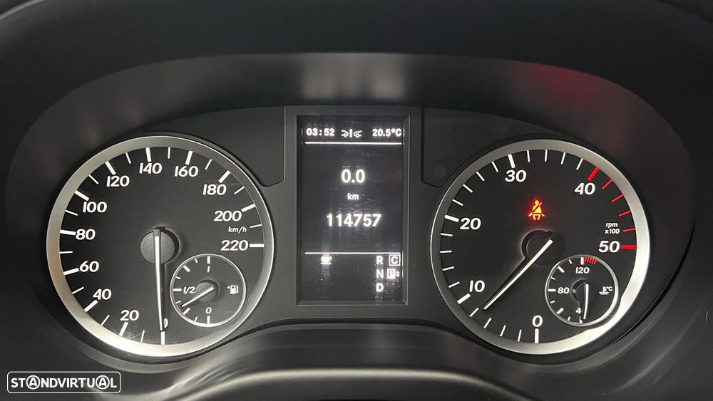 Mercedes-Benz Vito Extra-Longa Aut. SHUTTLE - 9
