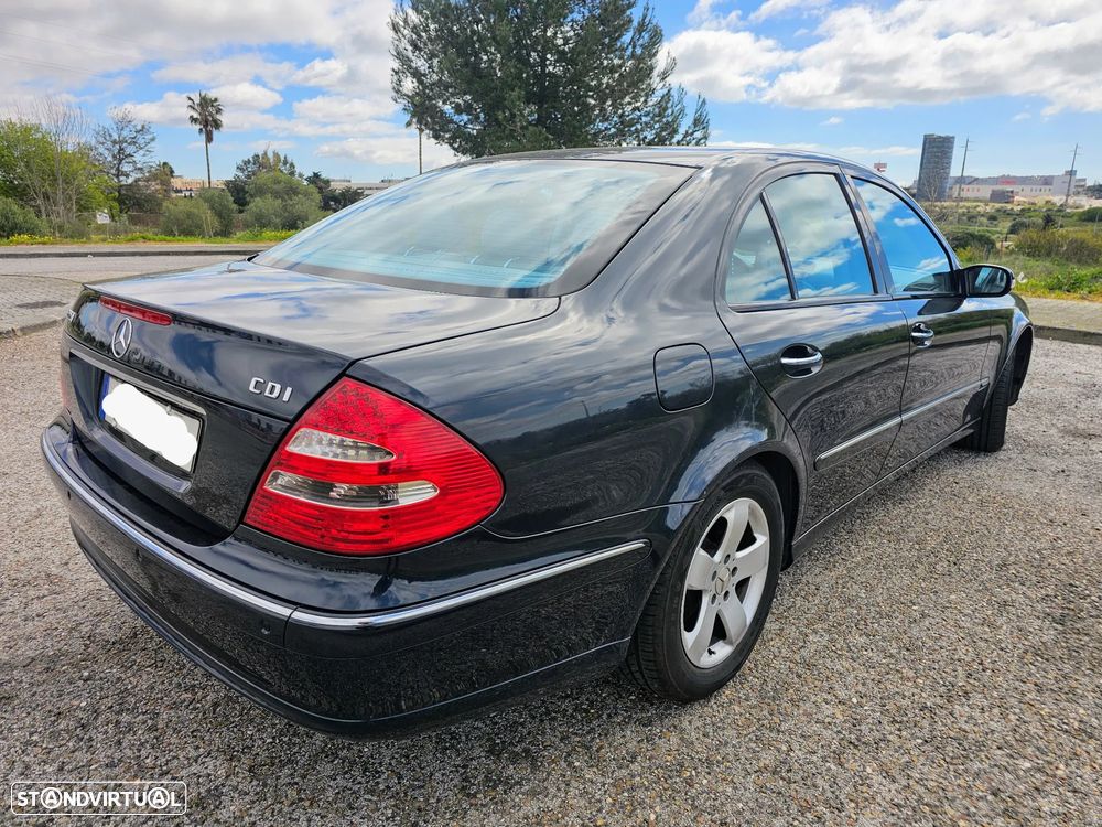 Mercedes-Benz E 220 CDI Auto Avantgarde - 10