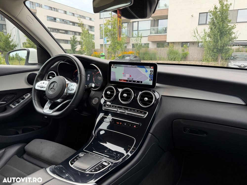 Mercedes-Benz GLC 300 d 4MATIC 9G-TRONIC AMG Line Plus - 14