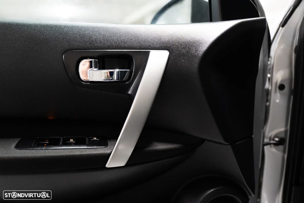 Nissan Qashqai 2.0 Acenta CVT - 11