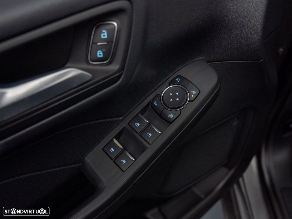 Ford Kuga 2.5 PHEV ST-Line X - 20