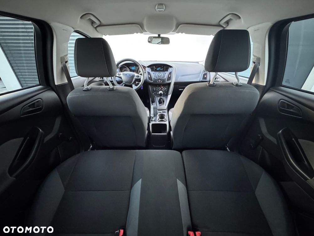 Ford Focus 1.0 EcoBoost Ambiente - 30