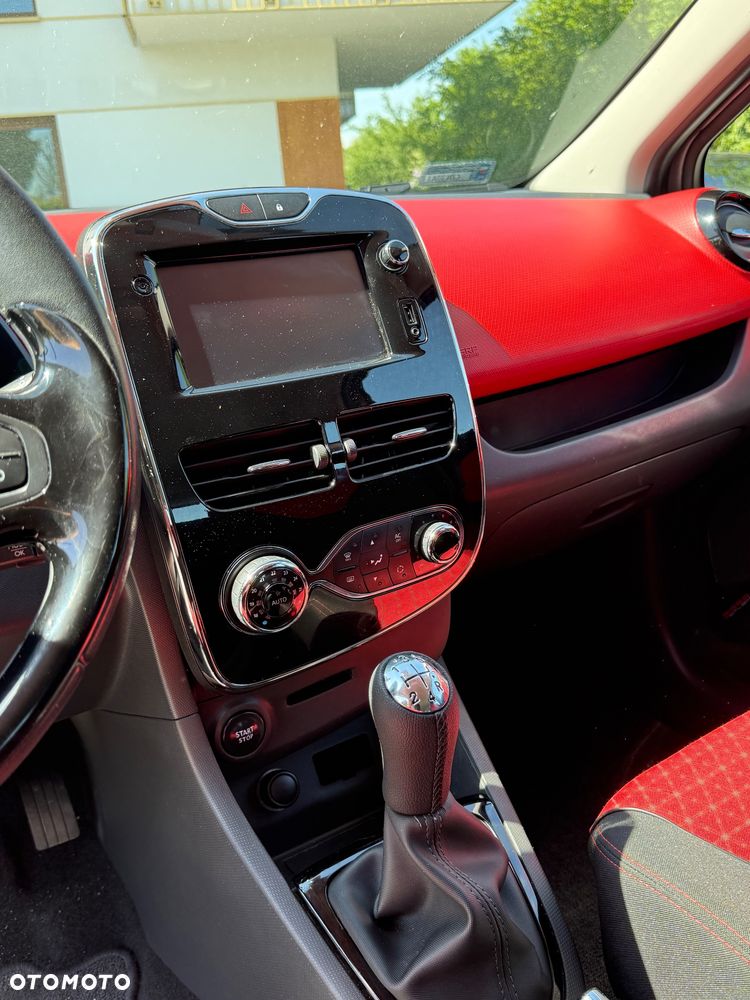 Renault Clio - 10