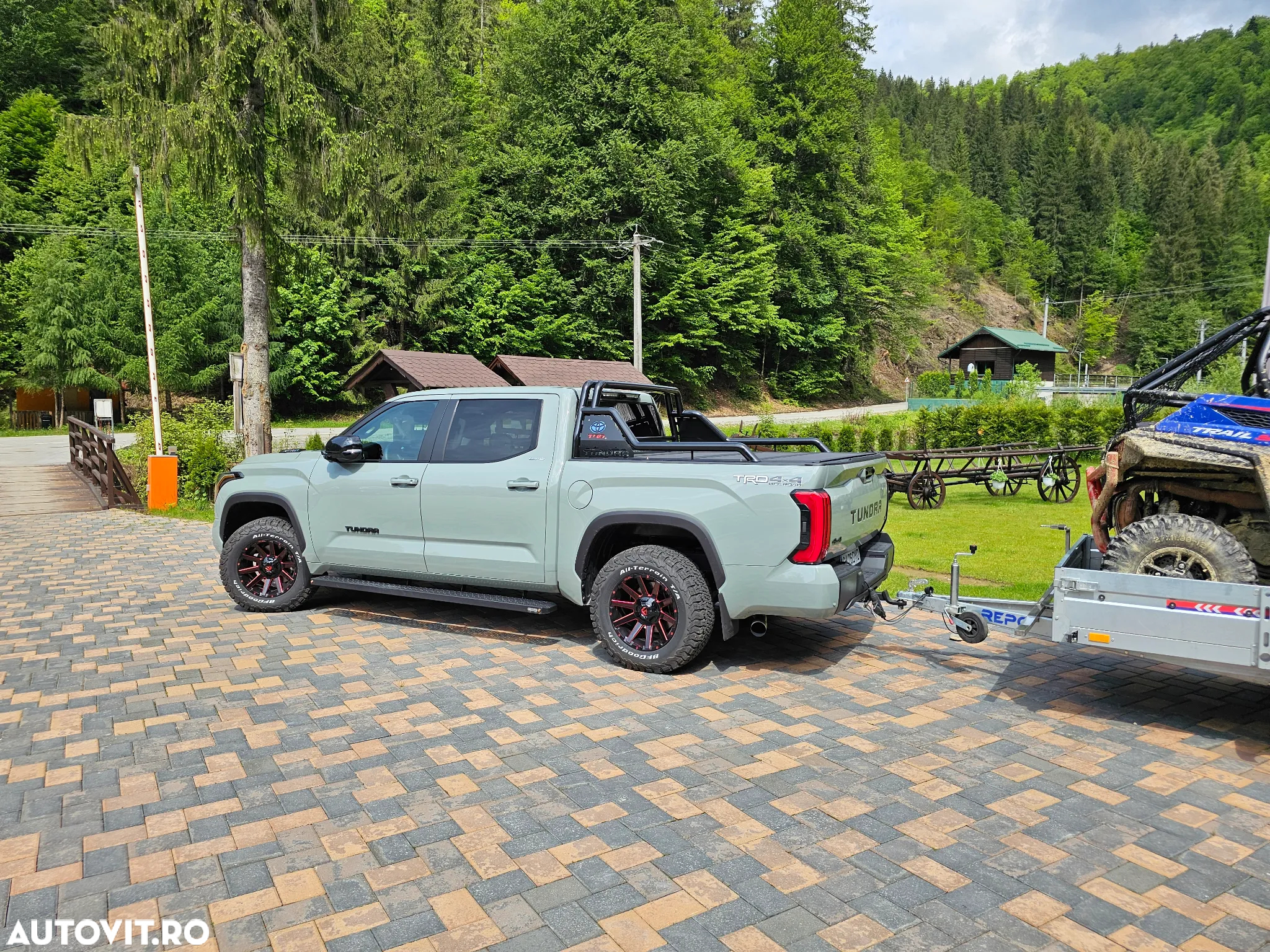 Toyota Tundra - 40