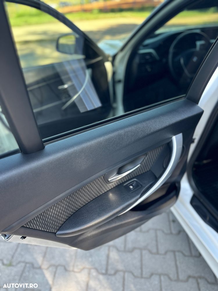 BMW Seria 3 - 16