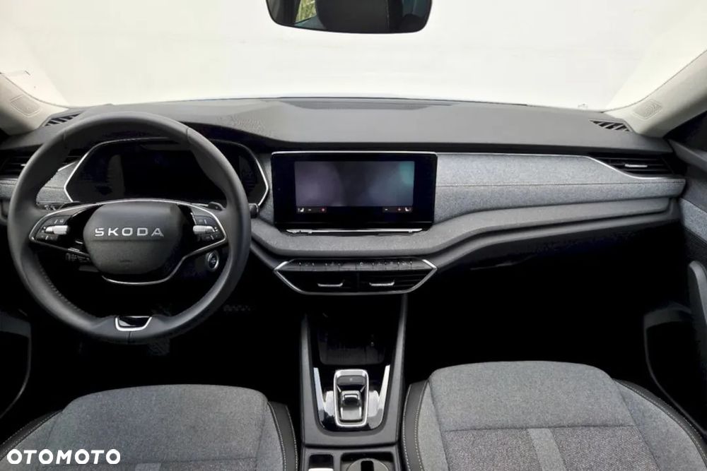 Skoda Octavia 1.5 TSI mHEV Drive Selection DSG - 11