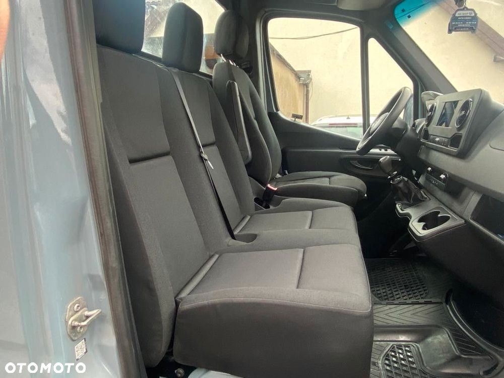 Mercedes-Benz Sprinter 319CDI V6 - 23