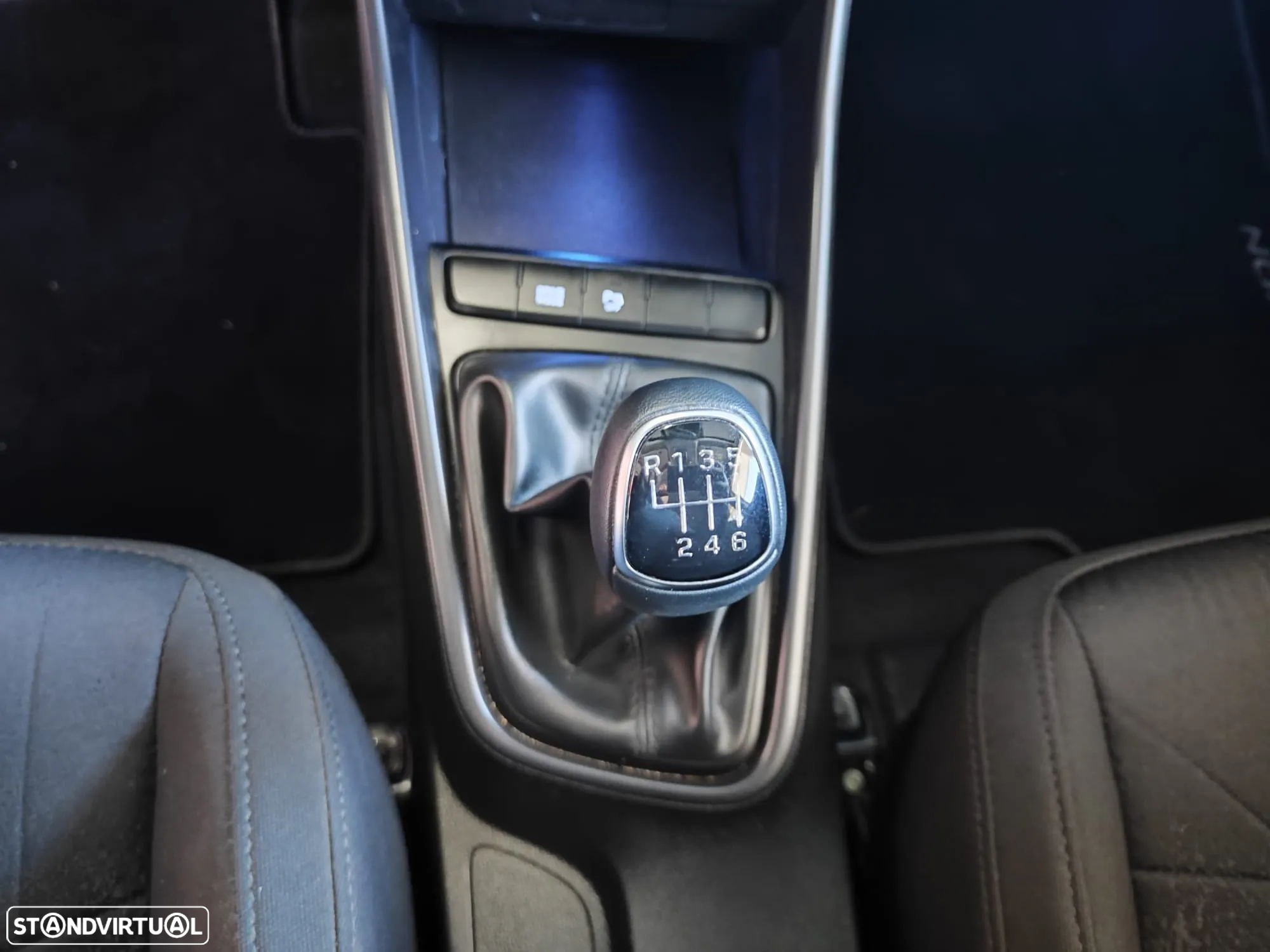 Hyundai Bayon 1.0 T-GDI Premium - 37