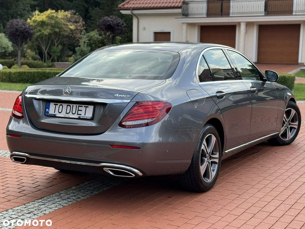 Mercedes-Benz Klasa E - 15
