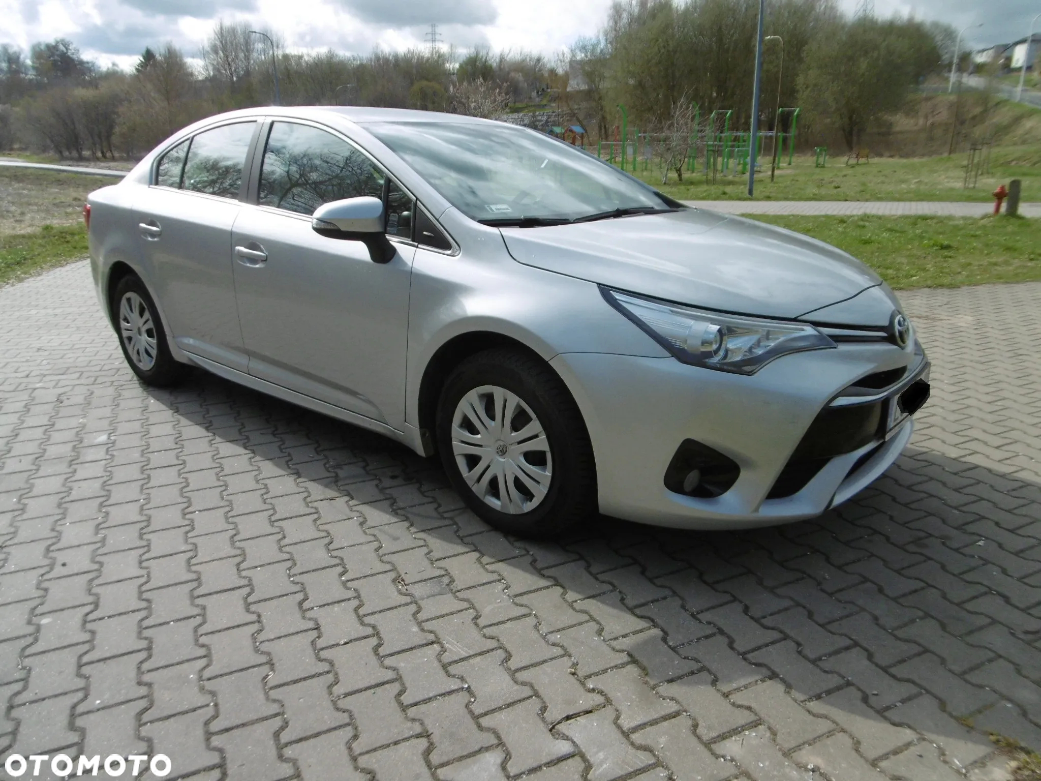 Toyota Avensis 1.6 Active - 4