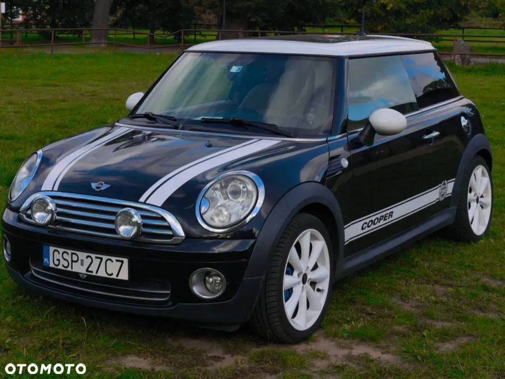 MINI Cooper Standard - 1