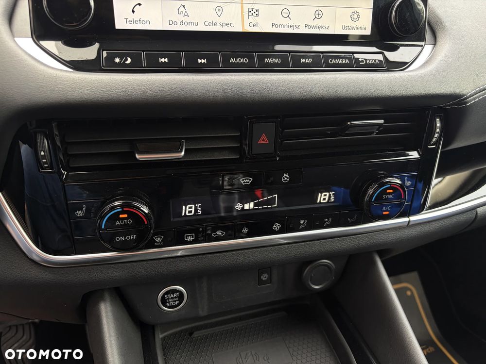 Nissan Qashqai 1.3 DIG-T N-Connecta - 29