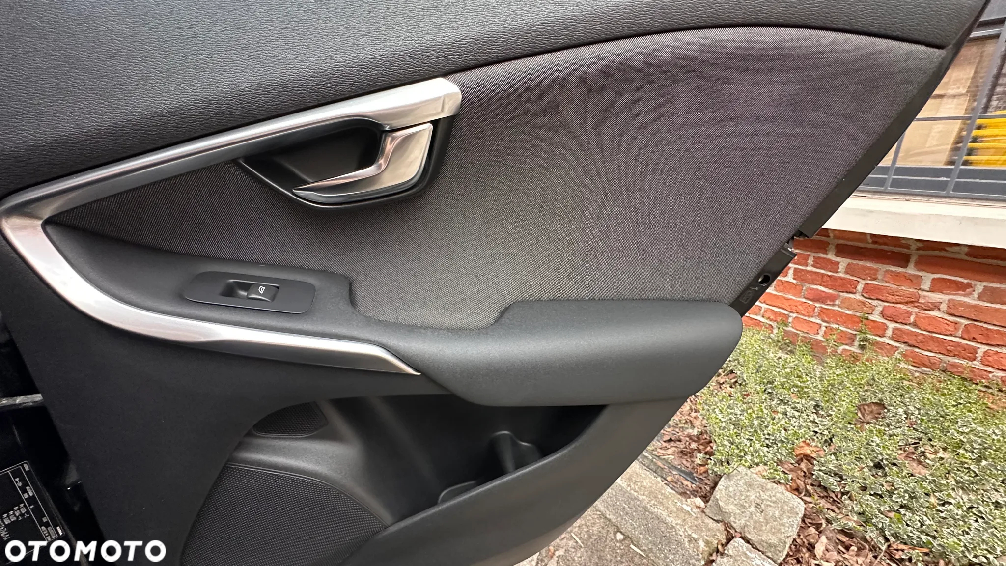 Volvo V40 Cross Country T4 AWD Momentum - 19