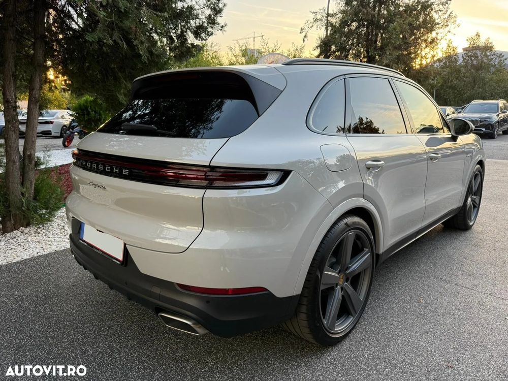 Porsche Cayenne E-Hybrid - 6