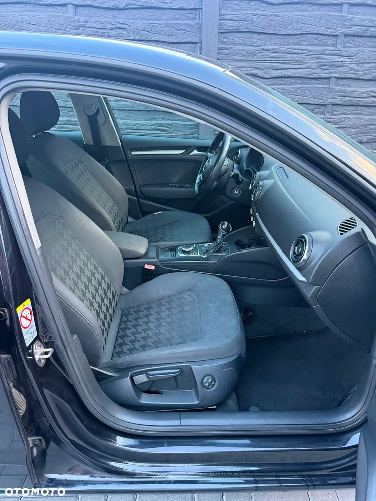 Audi A3 Sportback 2.0 TDI S tronic - 11