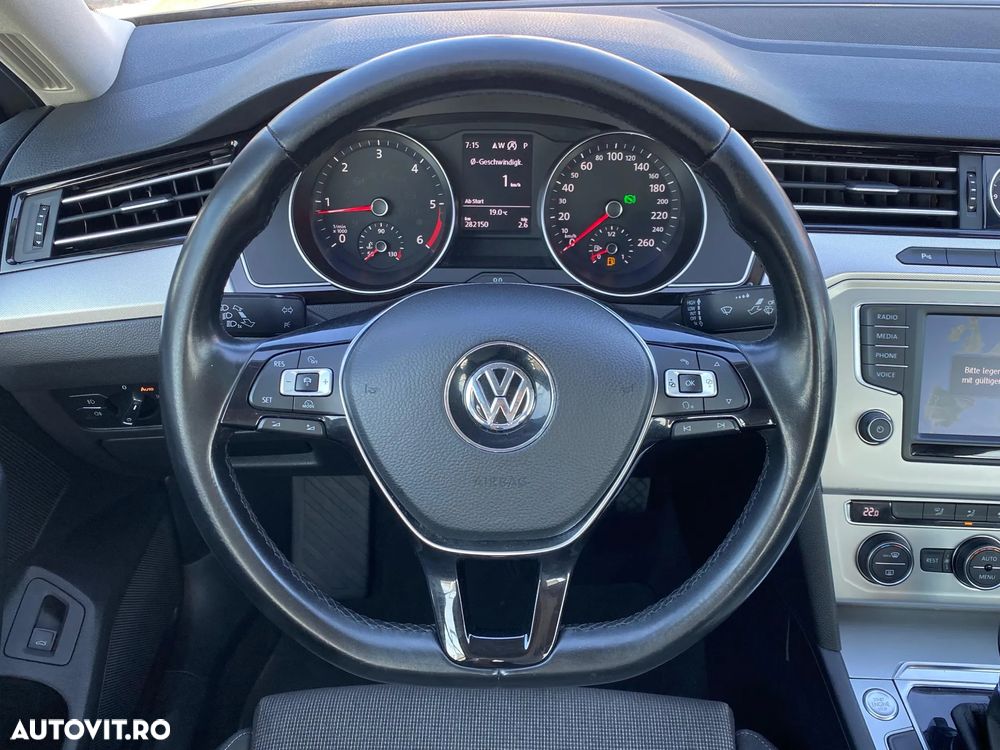 Volkswagen Passat - 7