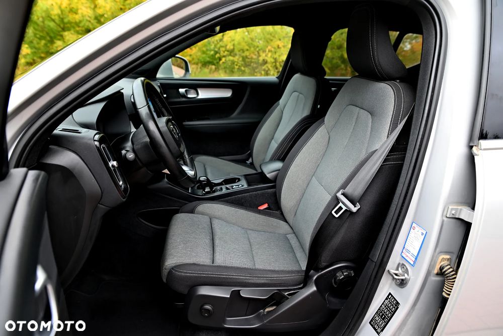Volvo XC 40 T4 Recharge DKG Ultimate Dark - 25