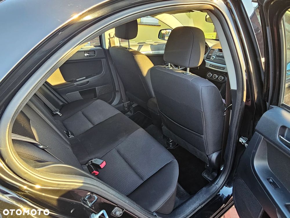 Mitsubishi Lancer 1.8 Intense - 6