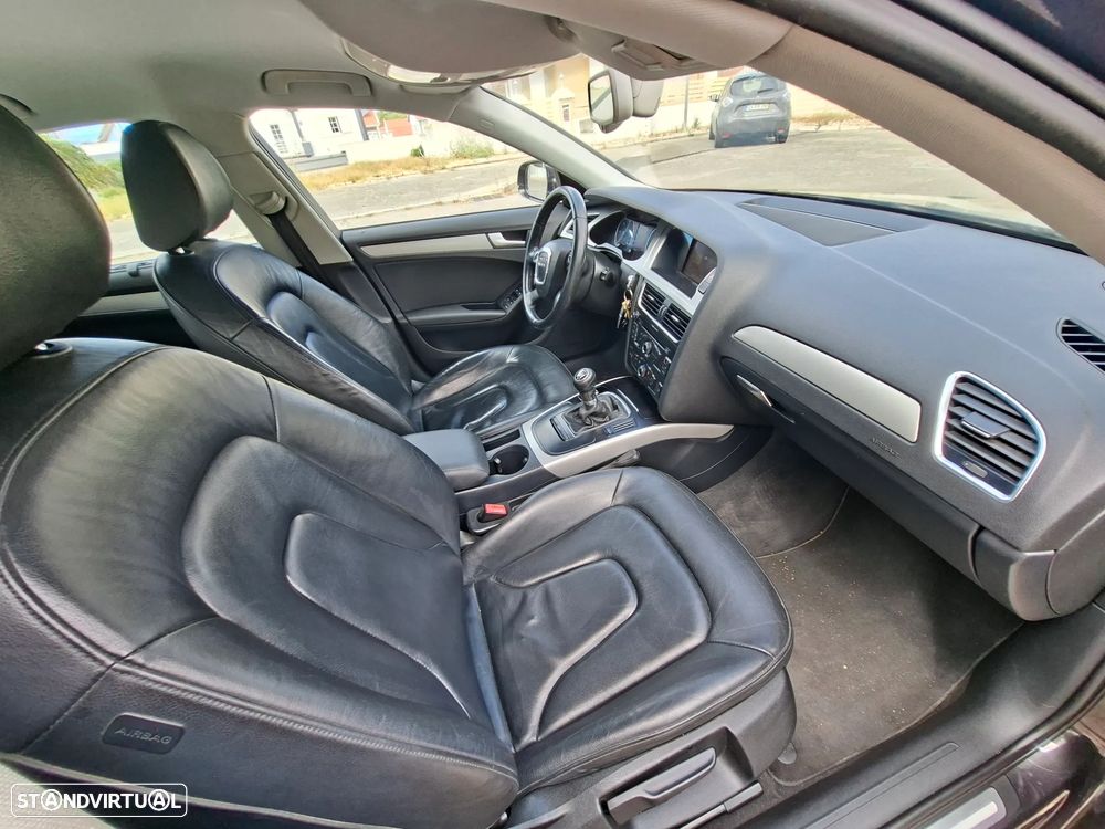 Audi A4 2.0 TDI S-line - 5