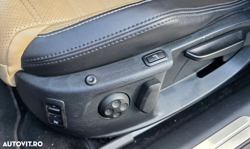 Volkswagen Passat CC 2.0 TDI DSG - 13