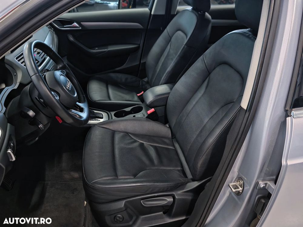 Audi Q3 2.0 TFSI Quattro Stronic Design - 8