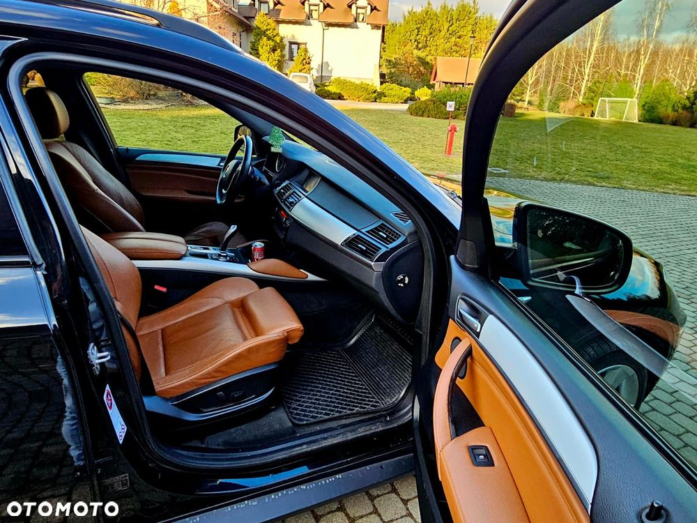 BMW X6 - 25