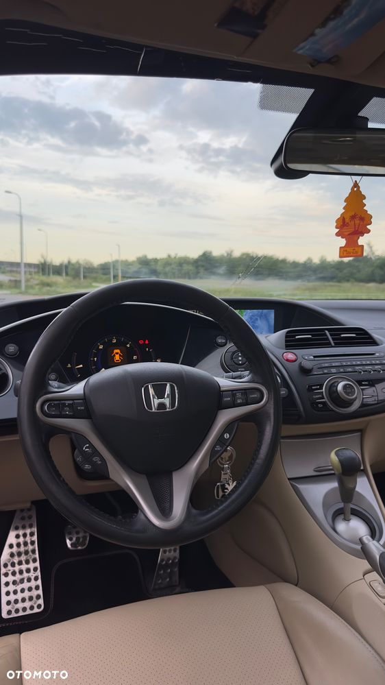 Honda Civic 2.2i-CTDi Executive NAVI - 8