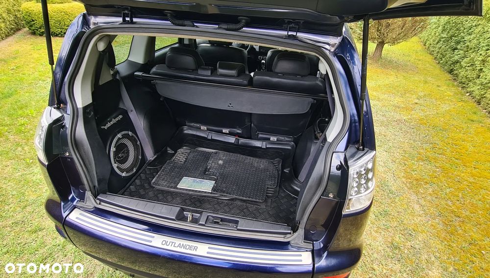 Mitsubishi Outlander 2.0 DID Intense + - 28