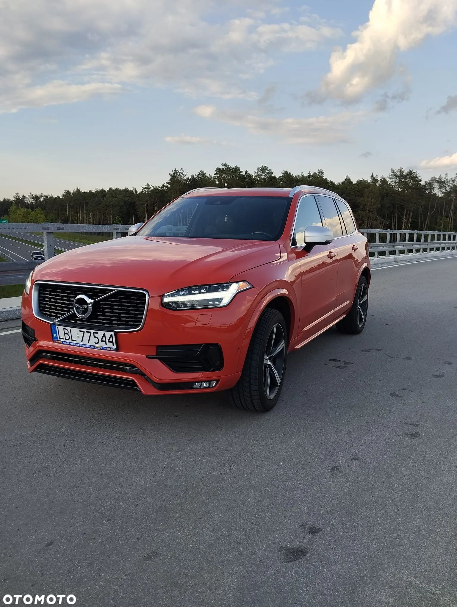 Volvo XC 90 T5 AWD R-Design - 1