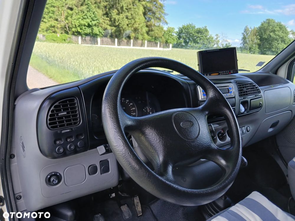 Ford Transit - 9