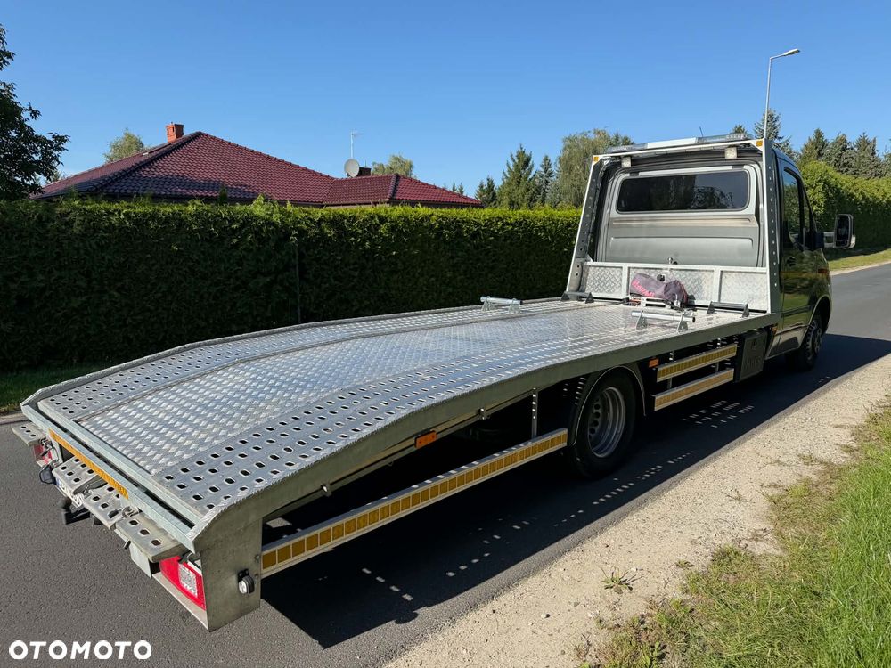 Mercedes-Benz Sprinter - 4