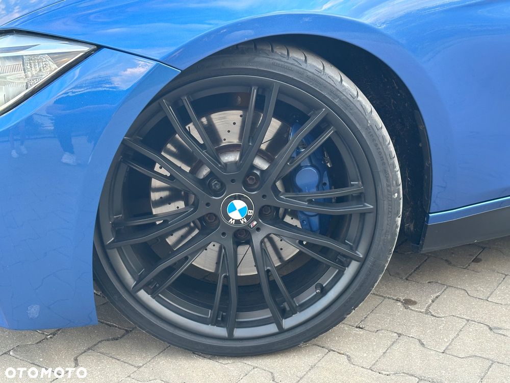 BMW Seria 3 335i xDrive - 13