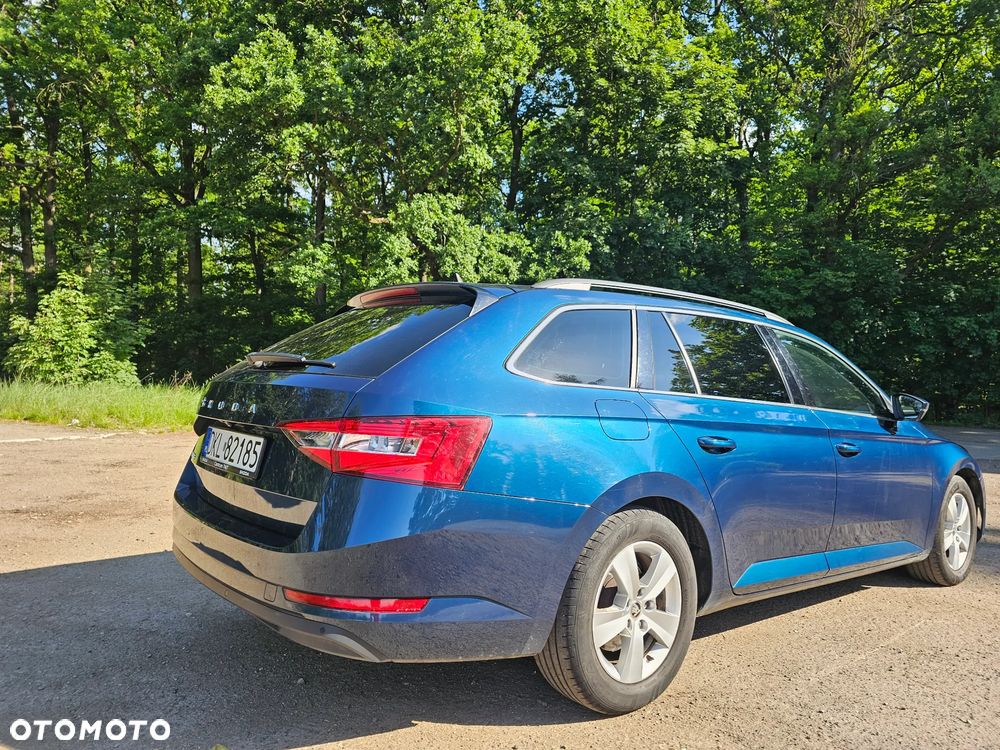 Skoda Superb 2.0 TDI SCR Ambition DSG - 1