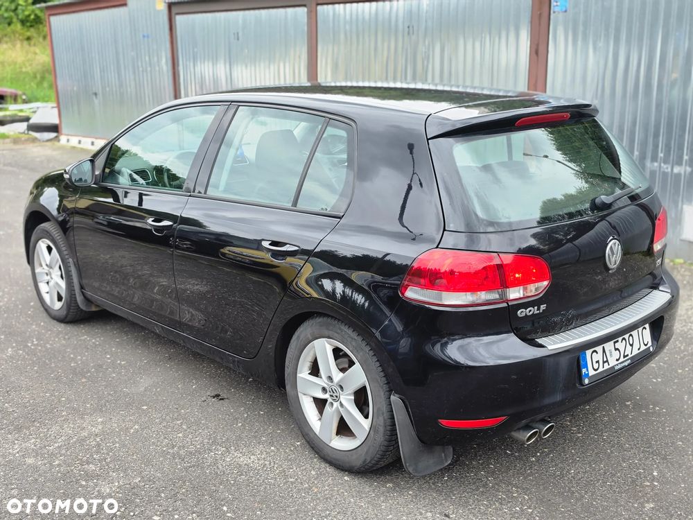 Volkswagen Golf - 2