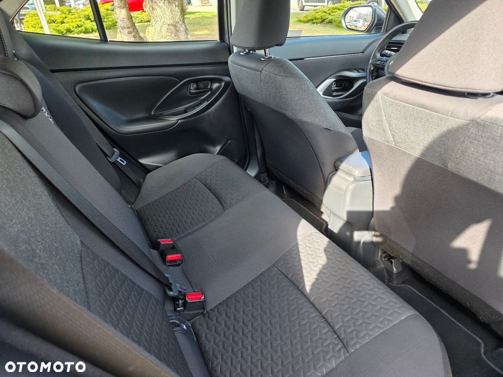 Toyota Yaris Cross Hybrid 1.5 Comfort - 36