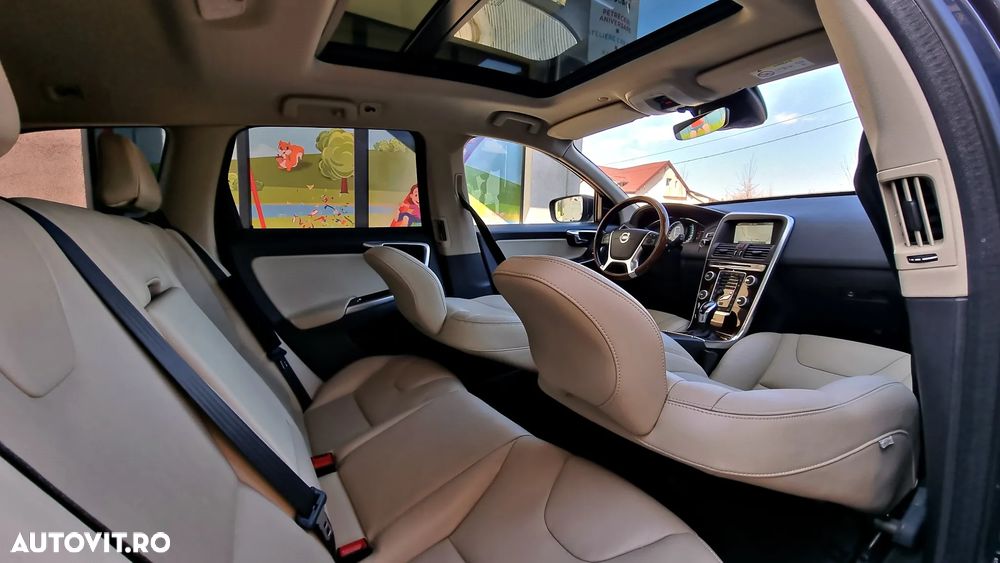 Volvo XC 60 D4 Geartronic Summum - 23