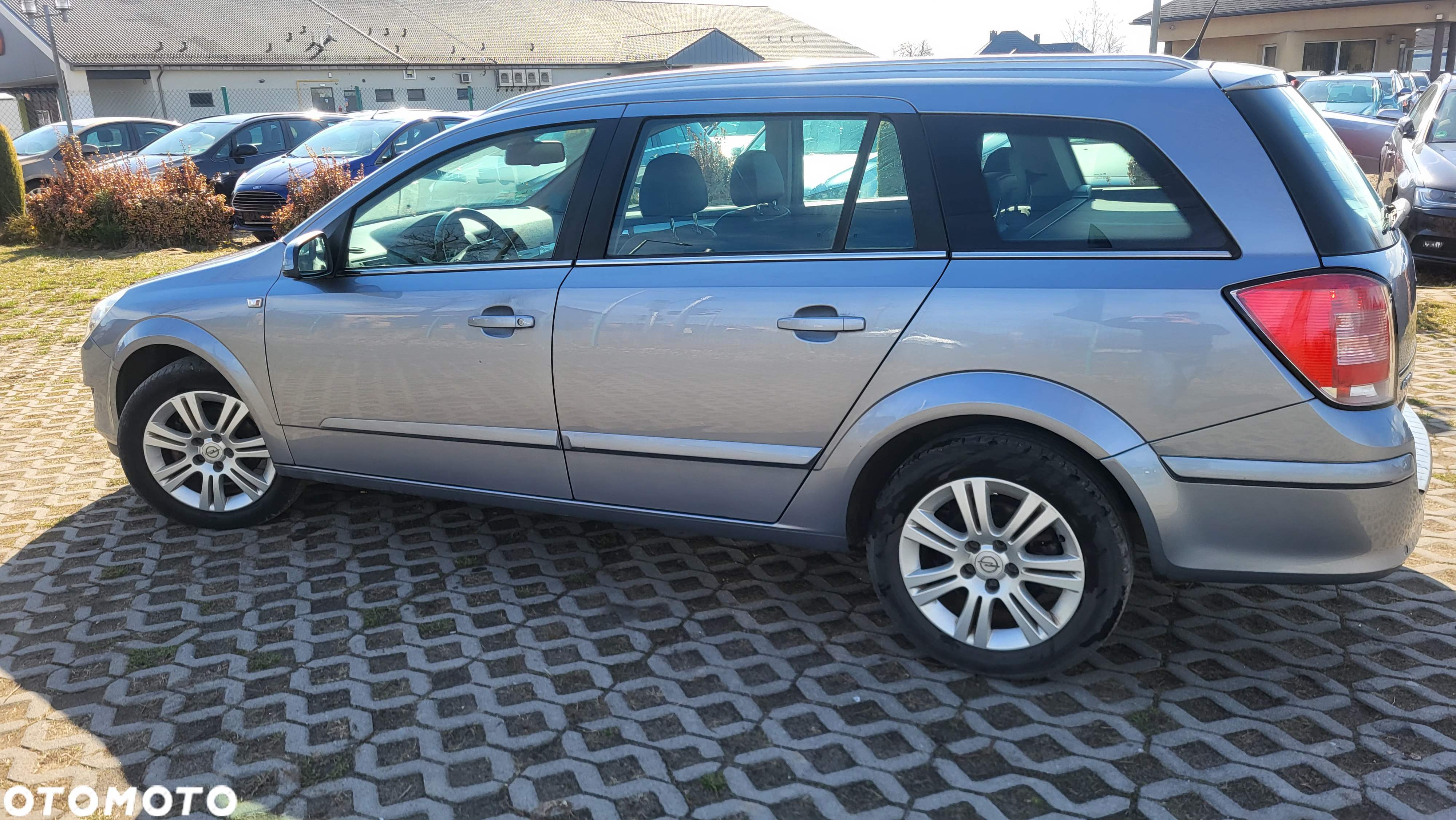 Opel Astra - 16