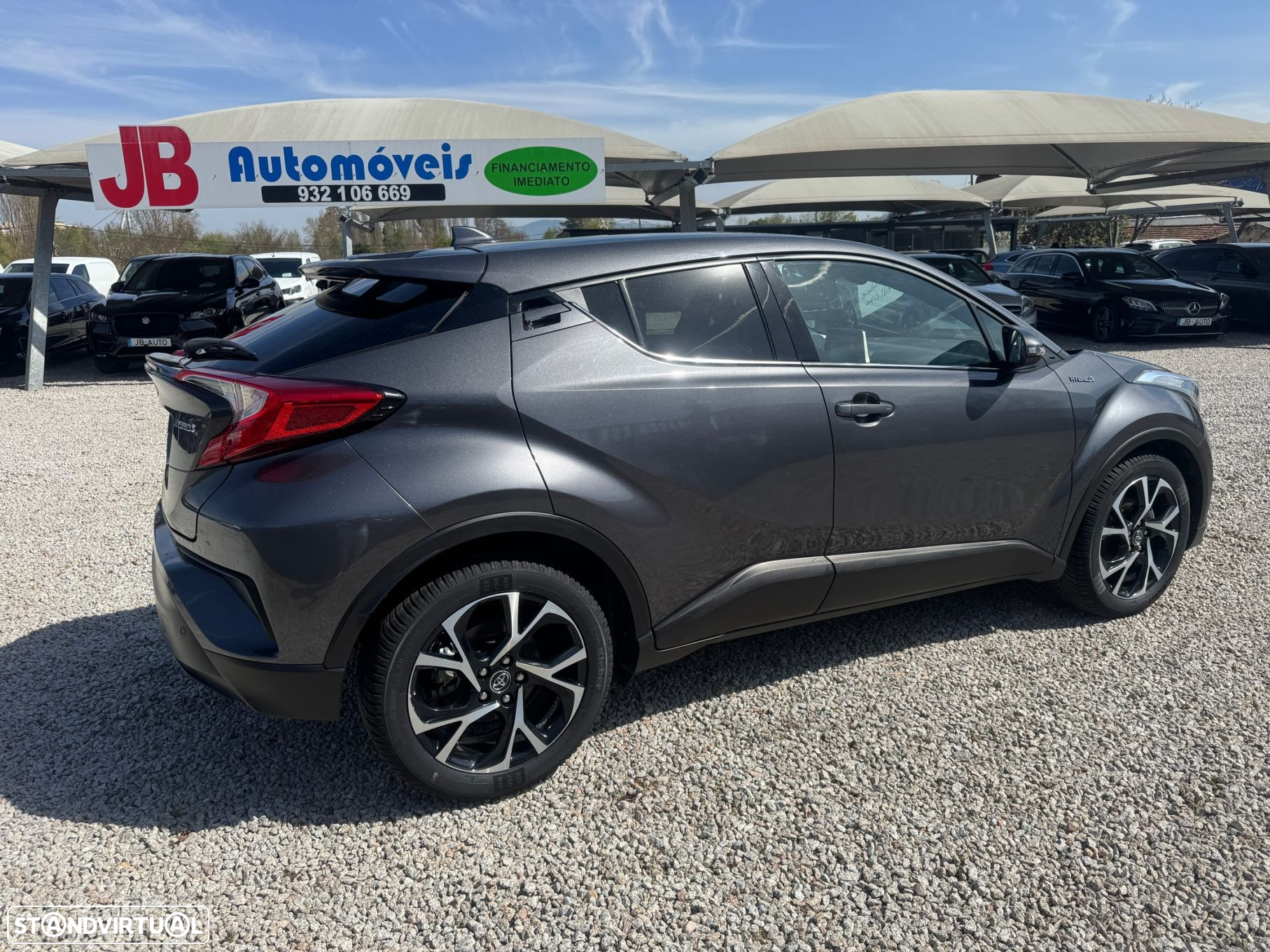 Toyota C-HR 1.8 Hybrid Exclusive - 4