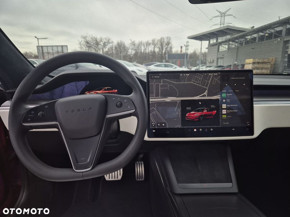 Tesla Model S Plaid - 17