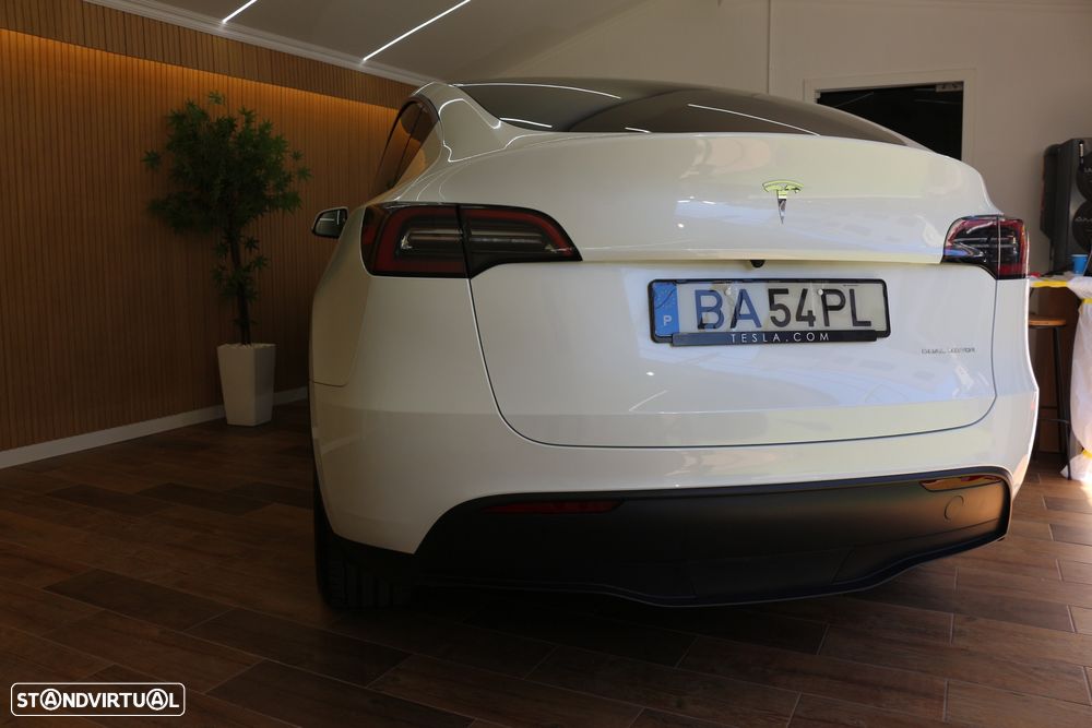 Tesla Model Y Long Range Tração Integral - 21