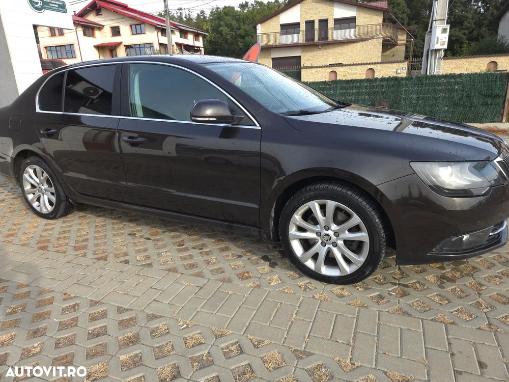 Skoda Superb 2.0 TDI Ambition DSG - 7