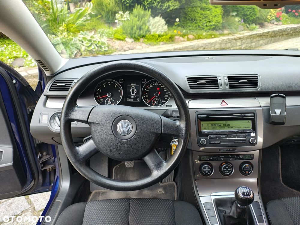 Volkswagen Passat 1.4 TSI BMT Comfortline - 6