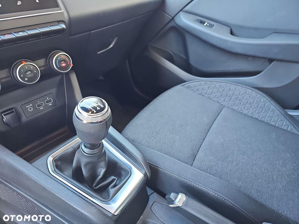 Renault Clio - 22
