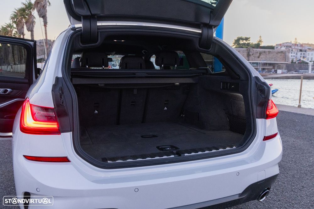 BMW 318 i Touring Aut. M Sport - 18