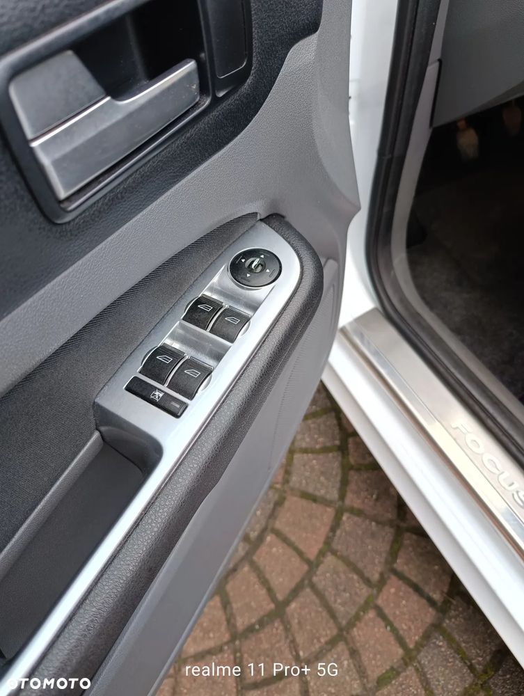 Ford Focus 1.8 TDCi Sport - 11