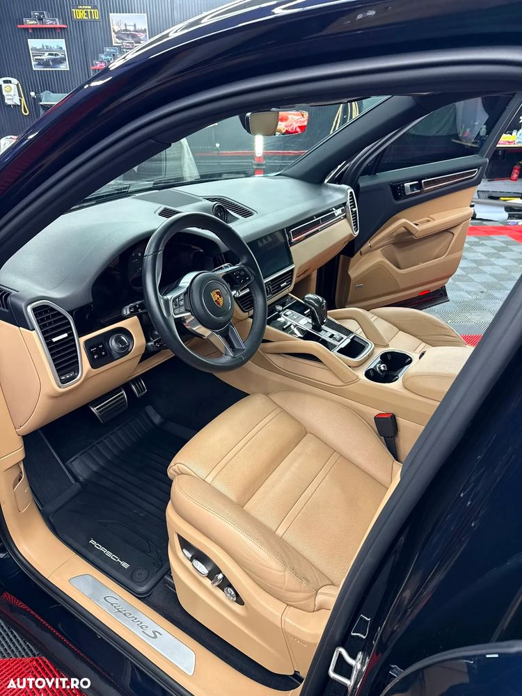 Porsche Cayenne S - 18