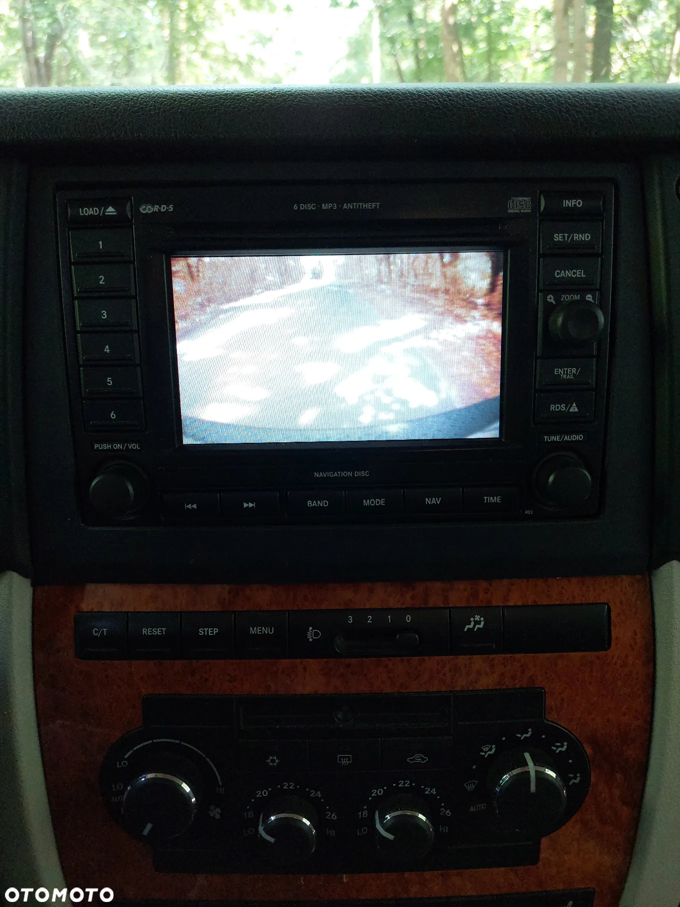 Jeep Commander 3.0 CRD Overland - 6
