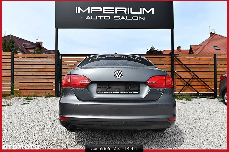 Volkswagen Jetta 1.2 TSI BlueMotion Technology Comfortline - 11