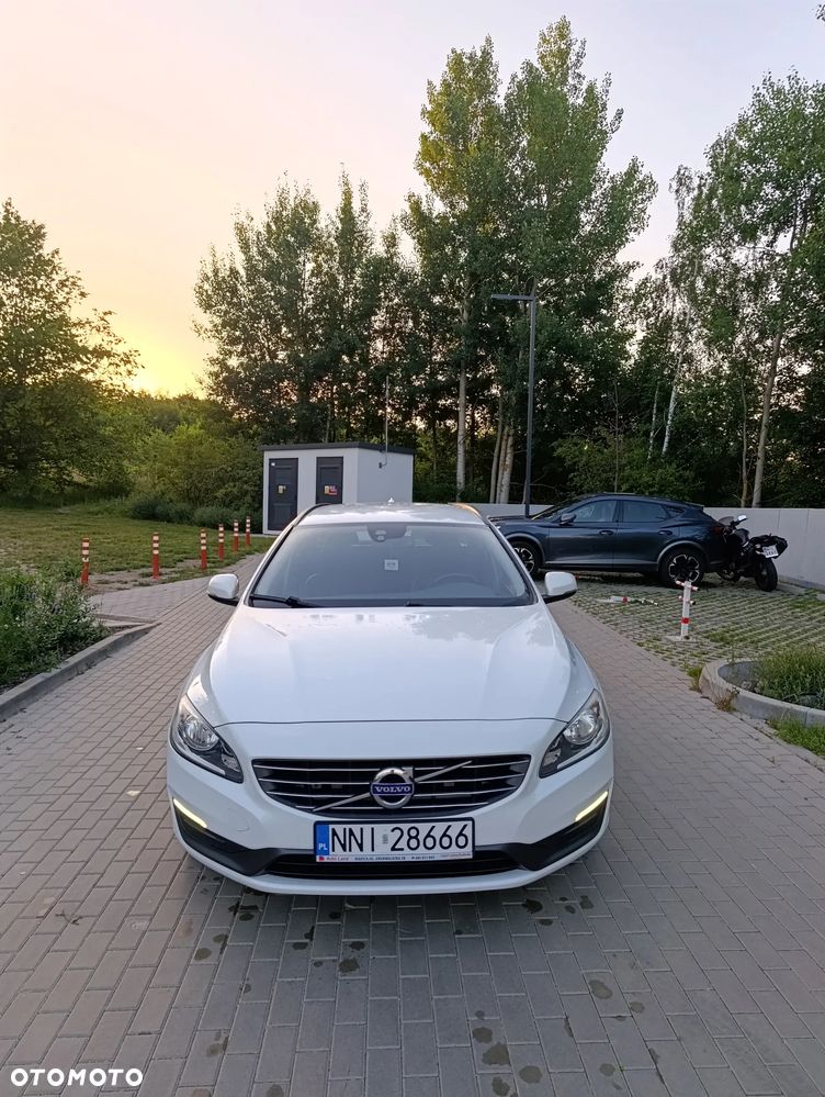 Volvo V60 D4 Kinetic - 2