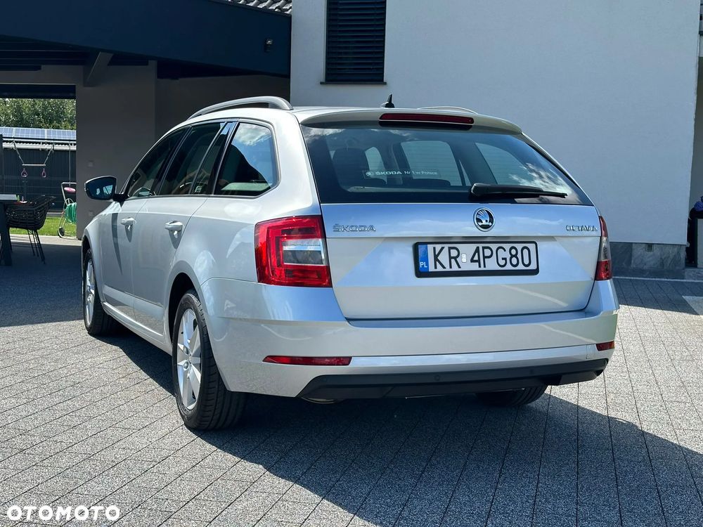 Skoda Octavia 2.0 TDI SCR Ambition - 9